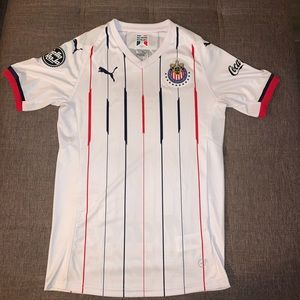 SOCCER JERSEY SIZE SMALL PUMA